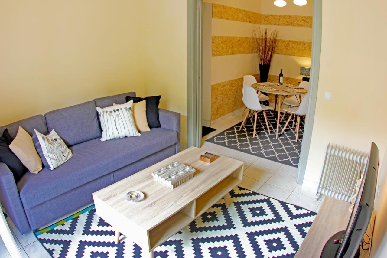 Stylish City Center Garden Apartment Афины Экстерьер фото